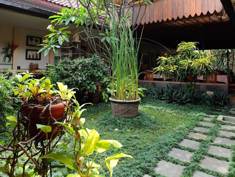 Oyo 497 De Tropis Family Residence 2* Bandung