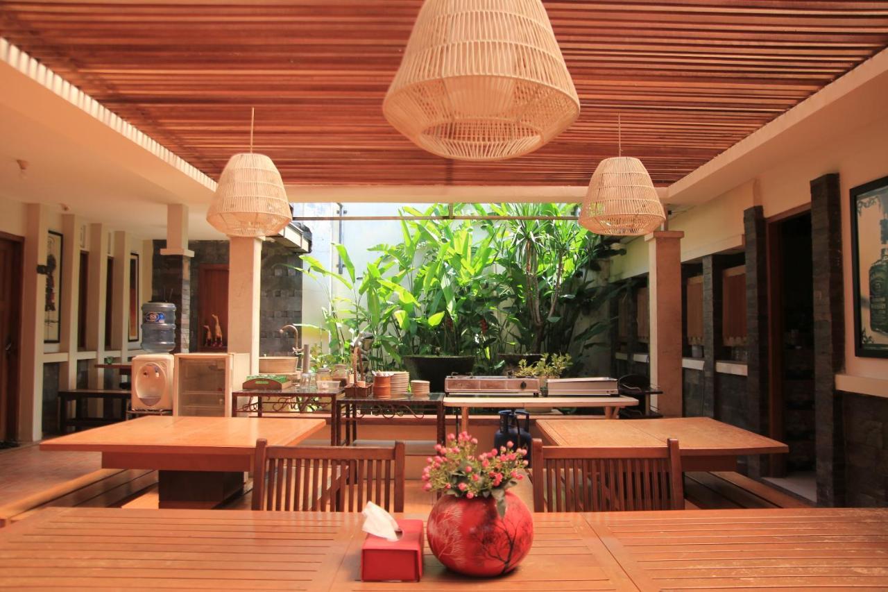 Hotel Oyo 497 De Tropis Family Residence Bandung