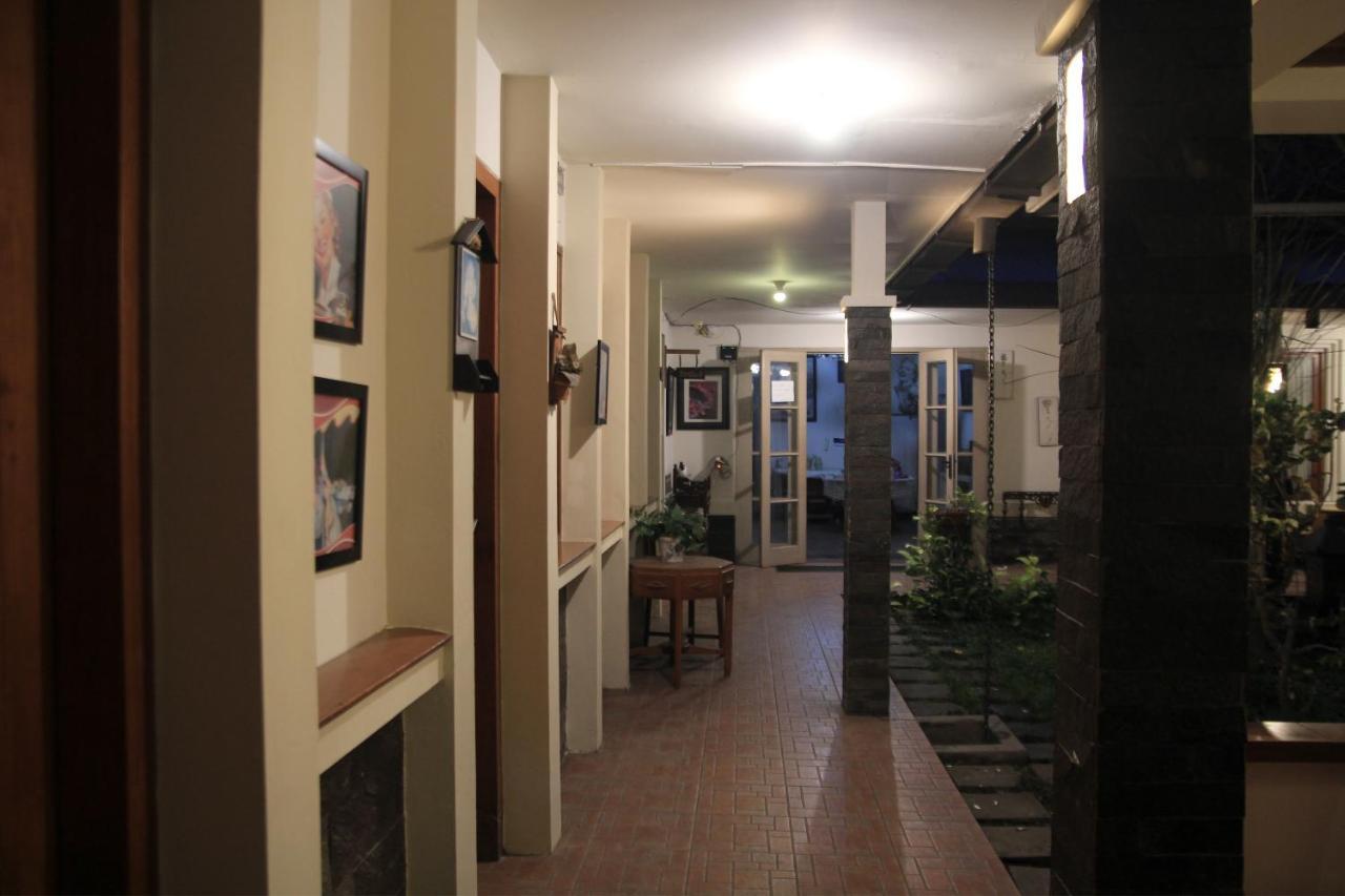 Oyo 497 De Tropis Family Residence Hotel
